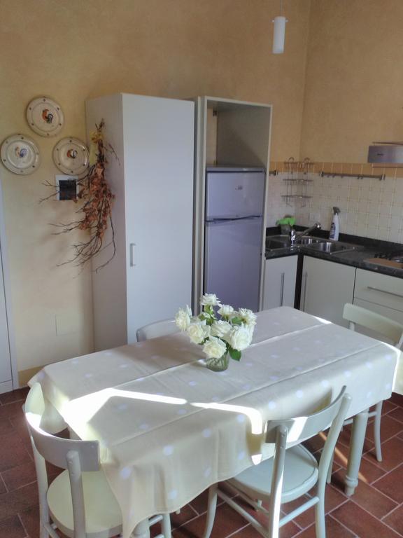 Lauretta Apartment Bolgheri Bagian luar foto